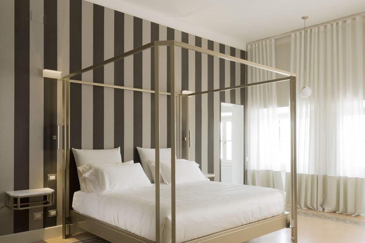 Junior suite | 1 slaapkamer, Italiaanse Frette-lakens, luxe beddengoed