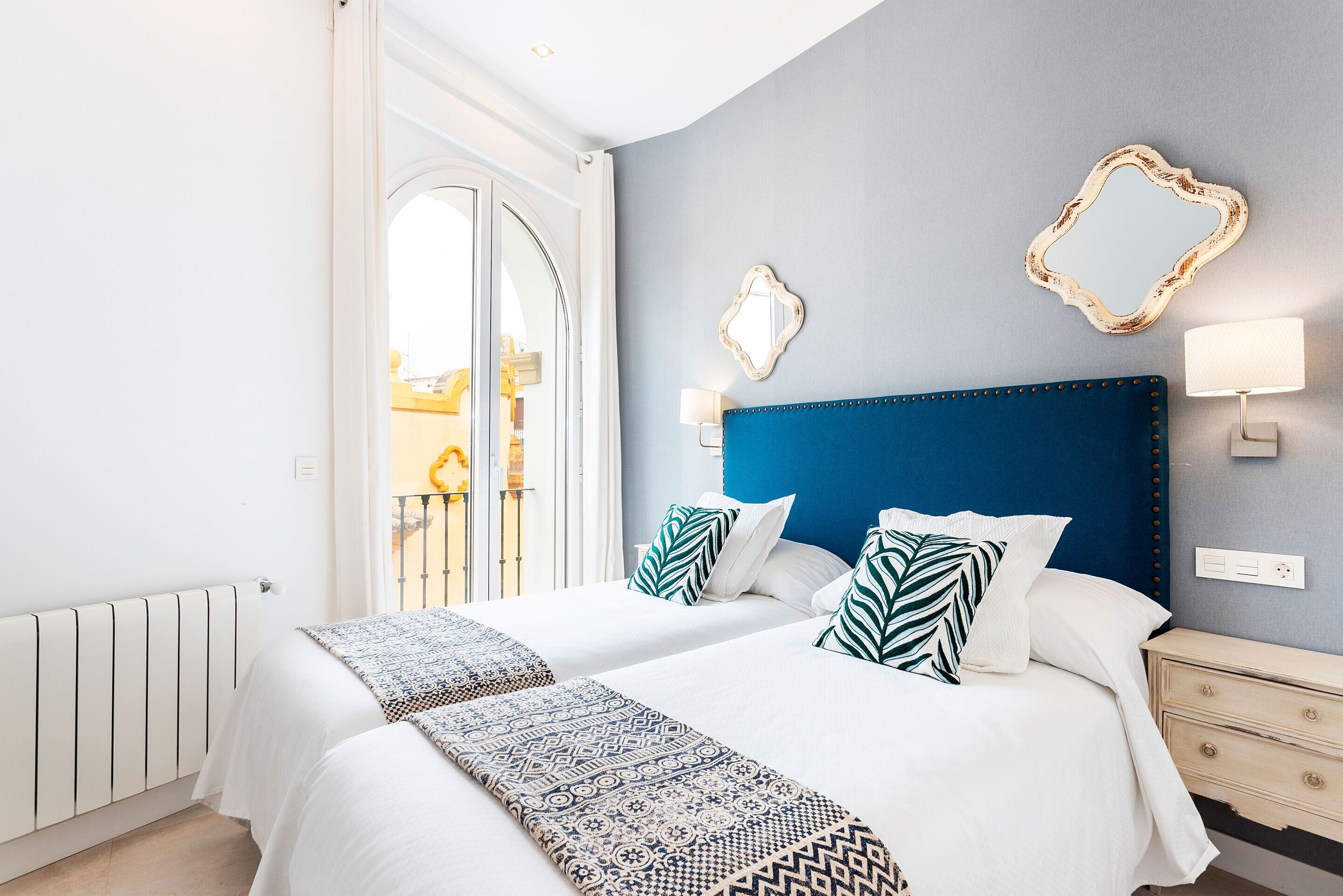 4 dormitorios, tabla de planchar con plancha, wifi y ropa de cama