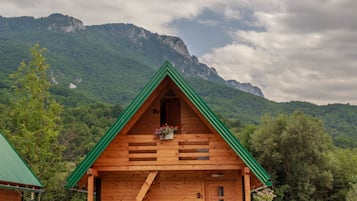 Bungalow, Gemeinschaftsbad (4 Twin Beds) | Blick auf die Berge