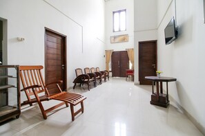 Interior - RedDoorz @ Jalan Palagan (Ngaglik)