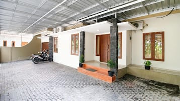 Pintu masuk interior