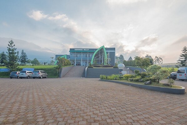 Aerial view - RedDoorz Syariah @ Sarongge Cianjur (Cipanas)