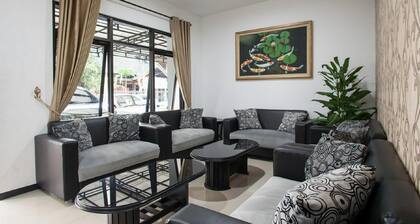 RedDoorz near Taman Krida Budaya Malang