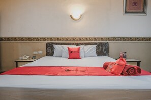 Quarto casal | Escrivaninha, Wi-Fi de cortesia