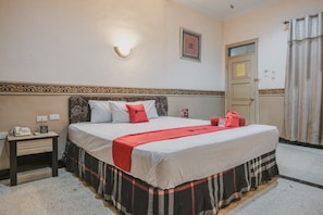 Chambre Prestige | Bureau, accès au Wi-Fi (inclus)