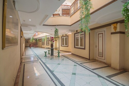 Reddoorz Near Setrasari Mall 2