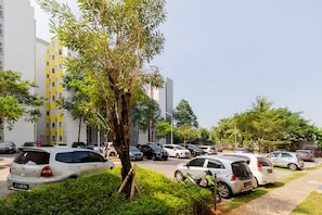 Free self parking