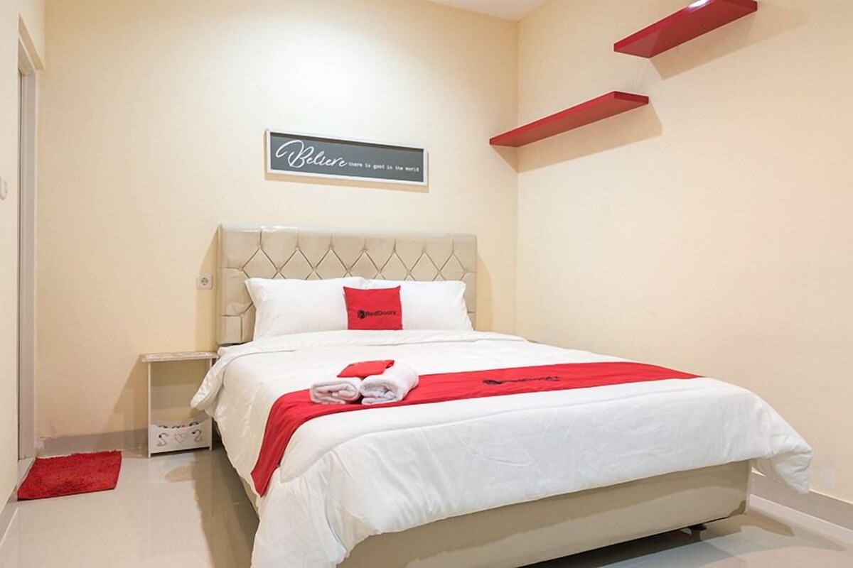 DOUBLE ROOM