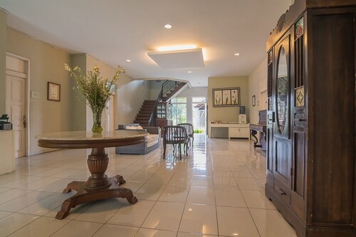 RedDoorz near UPI Setiabudi 2