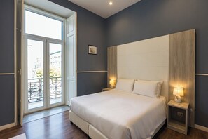 华丽双人房 | 迷你吧、客房内保险箱、特色装修、办公桌