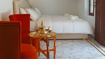 Kamar Deluks | Area keluarga | TV layar datar