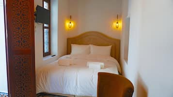 Kamar Standar | 1 kamar tidur, meja kerja, tirai kedap cahaya, dan kedap suara