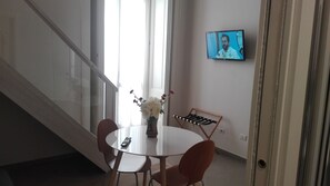 Family Duplex | Living area | Flat-screen TV - Piano Nobile (Naples)