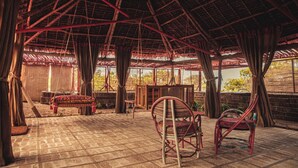 Lobby sitting area - Kizingo Beach Eco Lodge (Lamu)