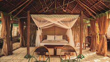 Bungalow – deluxe, strandutsikt, ved strandkanten | Safe på rommet, skrivebord, lydisolert og ekstrasenger (mot et tillegg)