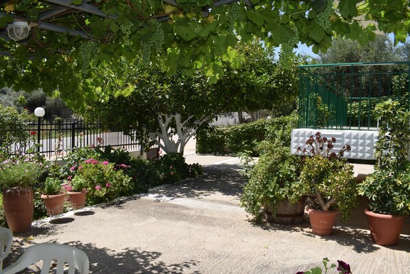 숙박 시설 입구