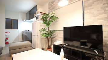 Detached house (11 people) CG -1 | Television