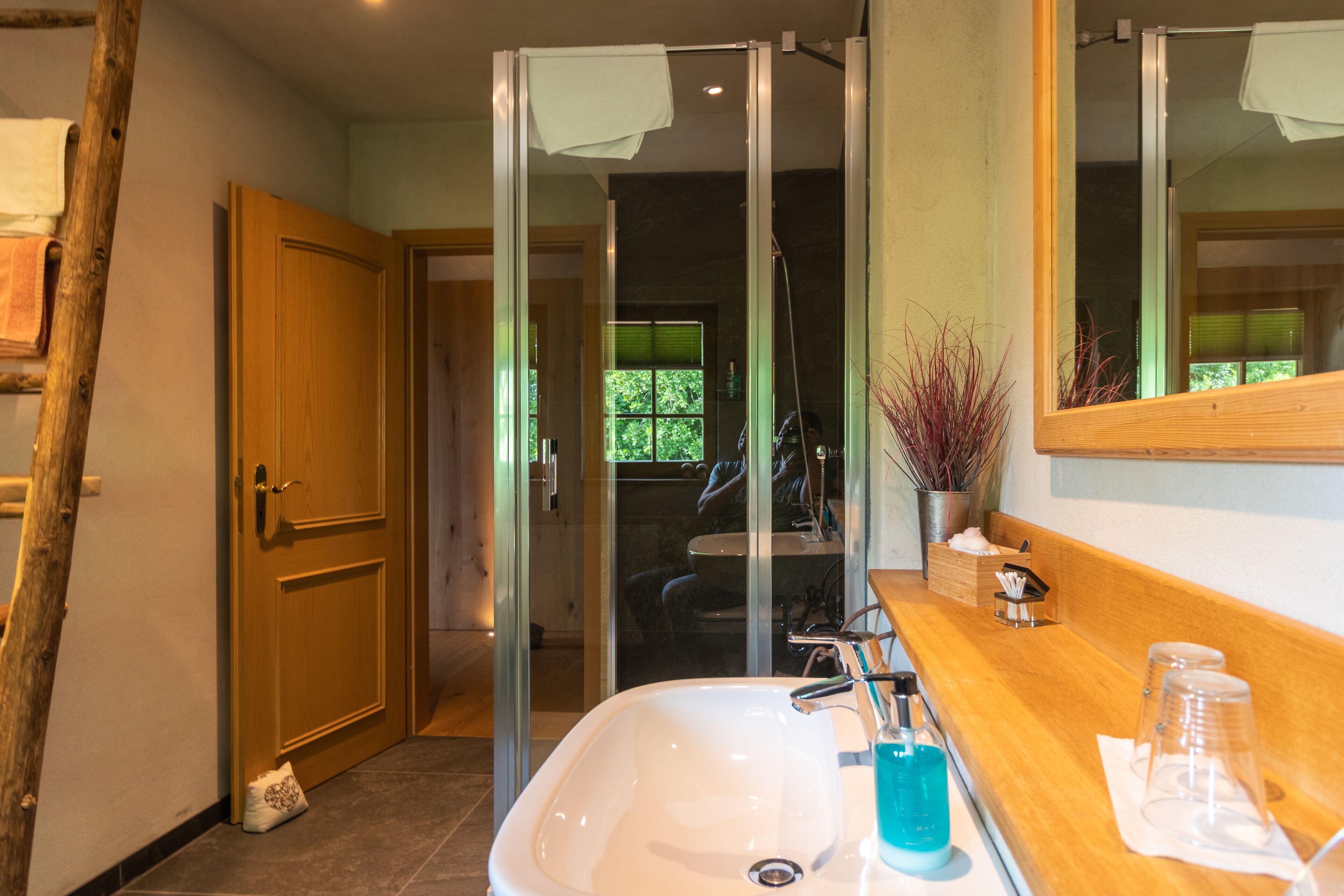 Design-Studio, Bergblick | Badezimmer | Dusche, Hydromassagedusche, Haartrockner, Handtücher