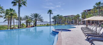 Colorful ‘Paraiso del Mar' Resort Condo w/ Patio!