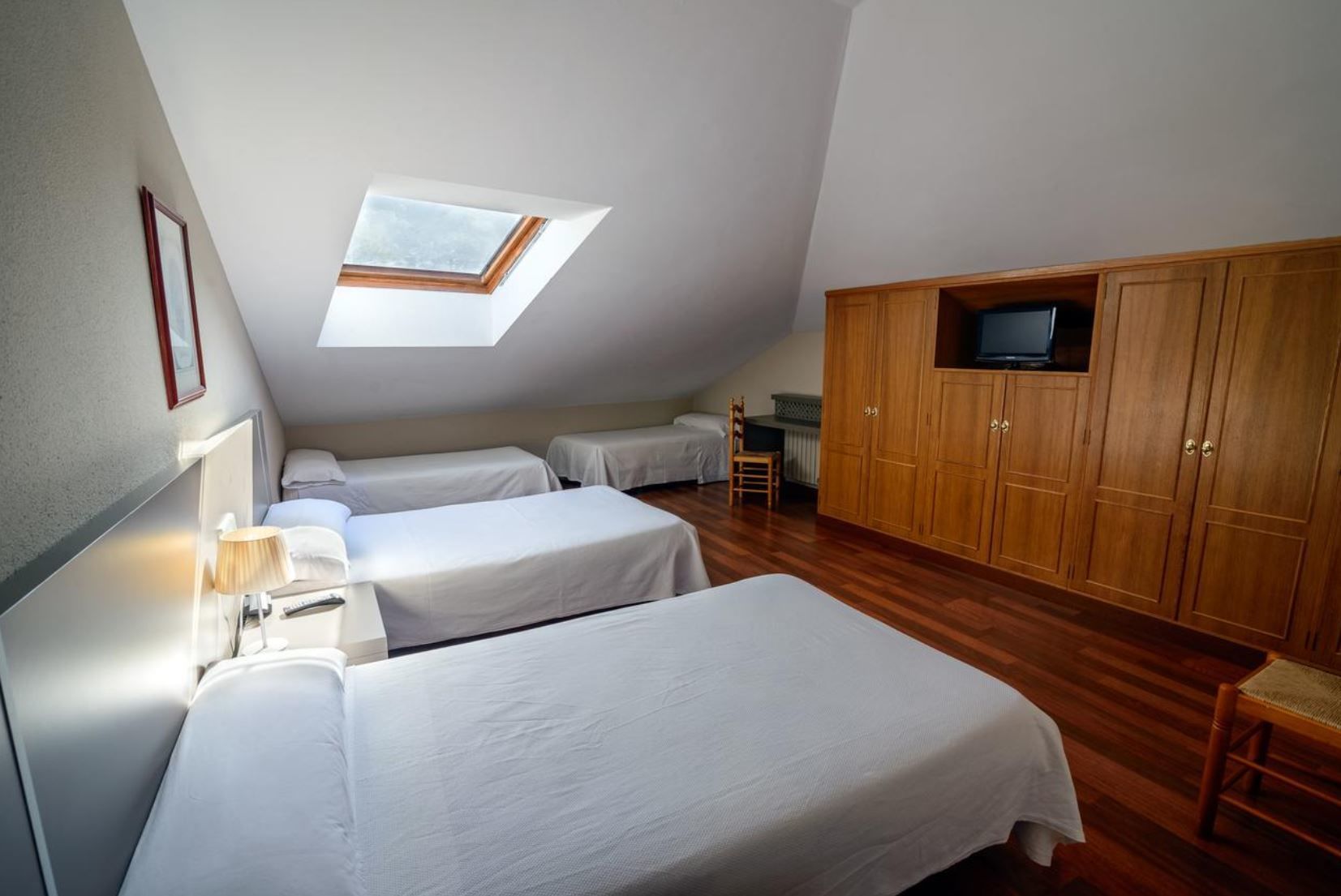 Quadruple Room | Rollaway beds, free WiFi, bed sheets