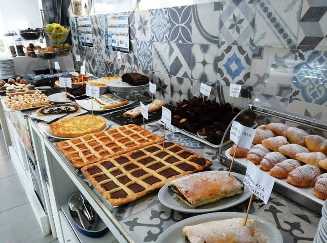 Petit déjeuner buffet