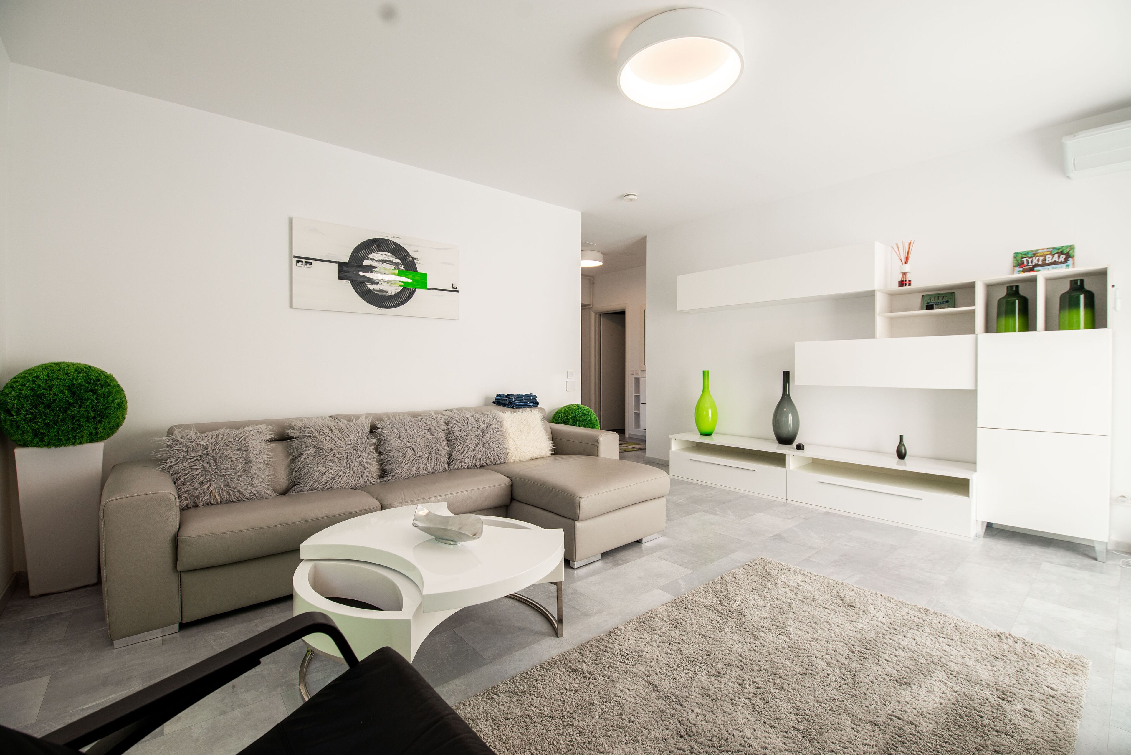 Appartement Luxe | Salle de séjour | Télévision LED, console de jeux vidéo, Netflix, films à la carte