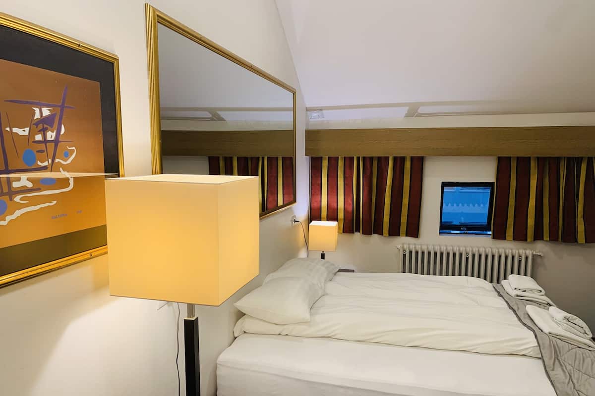 Chambre Double Économique, 1 grand lit, coin cuisine | 1 chambre, rideaux occultants, Wi-Fi gratuit, draps fournis