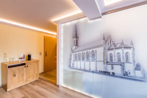 Appartement Confort | Coin séjour | Télévision à écran plat