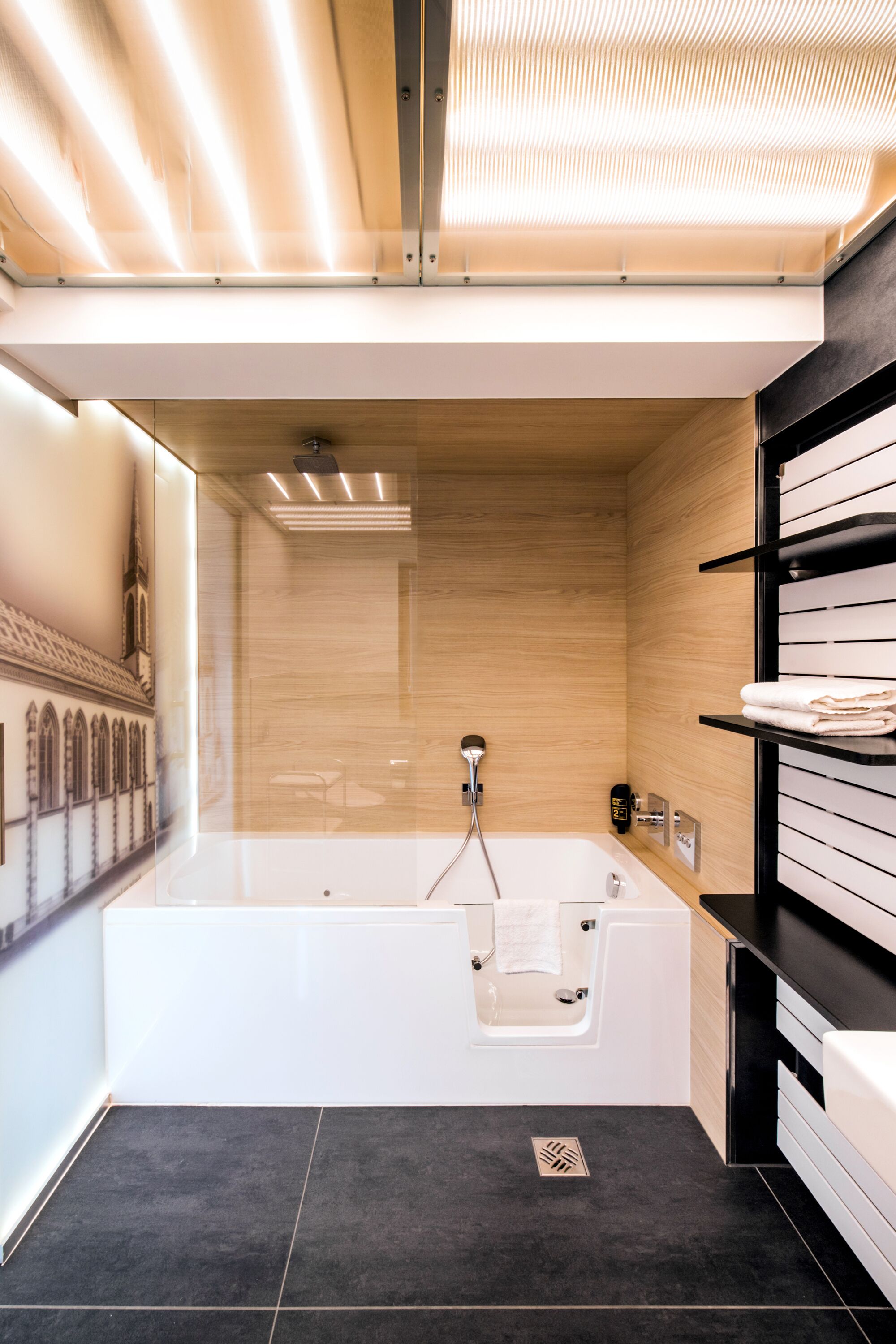 Comfort Apartment | Bathroom