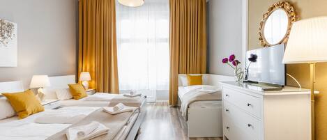 2 Schlafzimmer, Schreibtisch, Verdunkelungsvorhänge