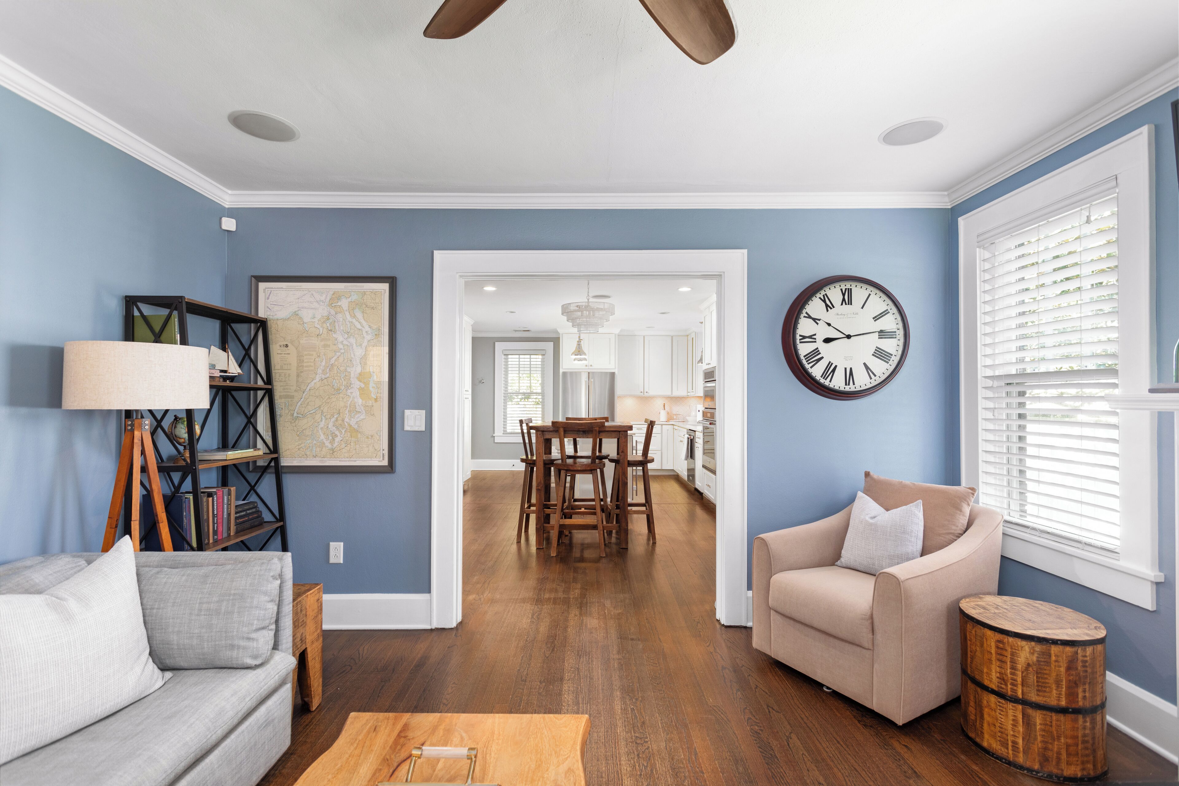TV, fireplace, books, stereo
