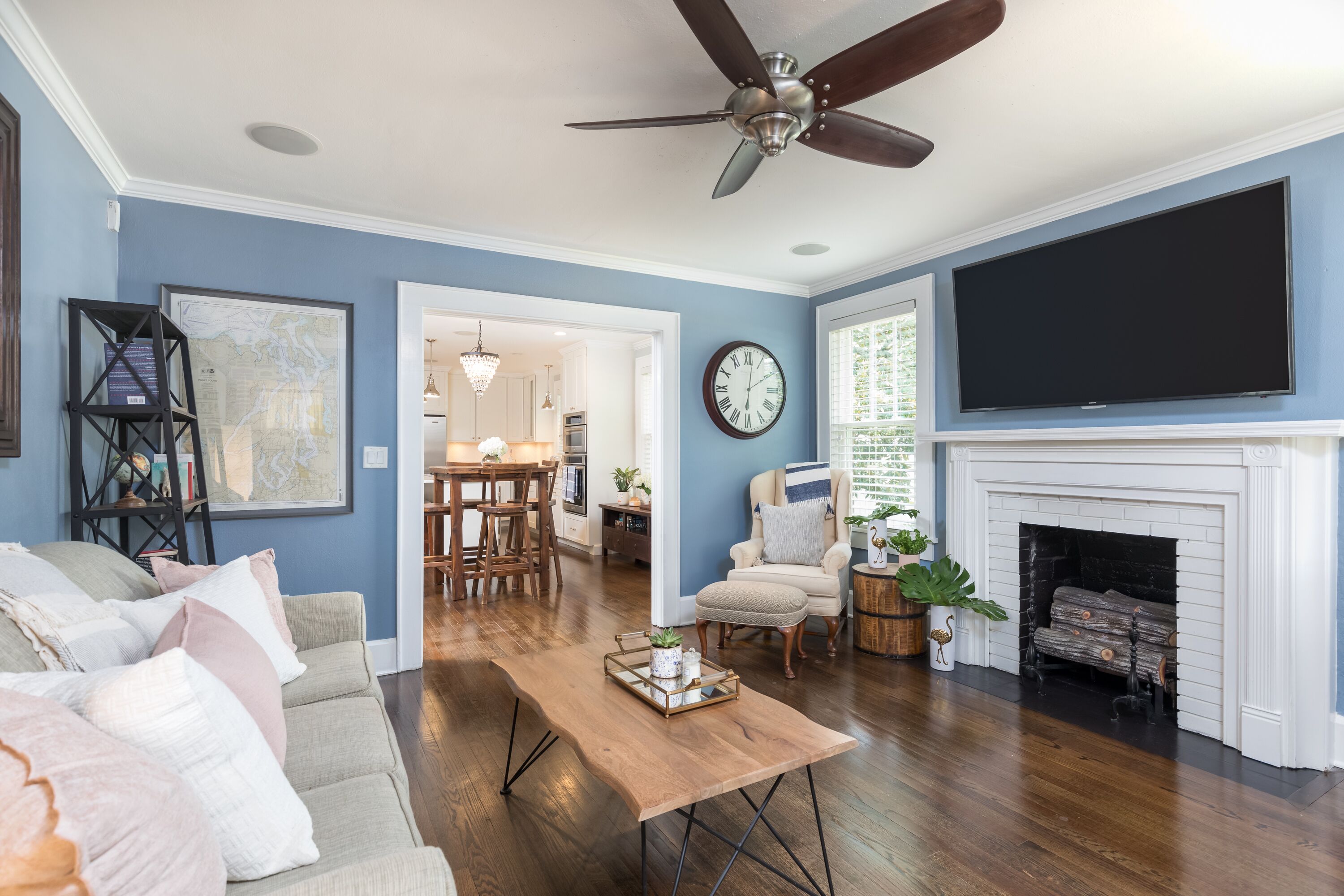 Luxury Bungalow Steps Away From Trendy Avondale & 5 Minutes to Downtown
