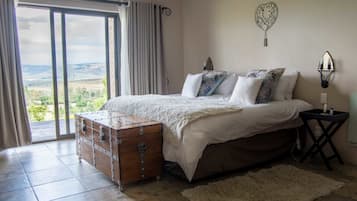 Apartemen (Honey) | Brankas dan didekorasi berbeda-beda