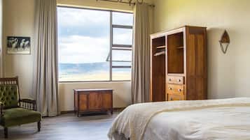 Departamento (Maluti View) | Caja de seguridad en la habitación y decoración personalizada