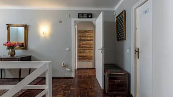 Suíte, banheiro privativo | Individualmente decorados, individualmente mobiliados, cortinas blackout