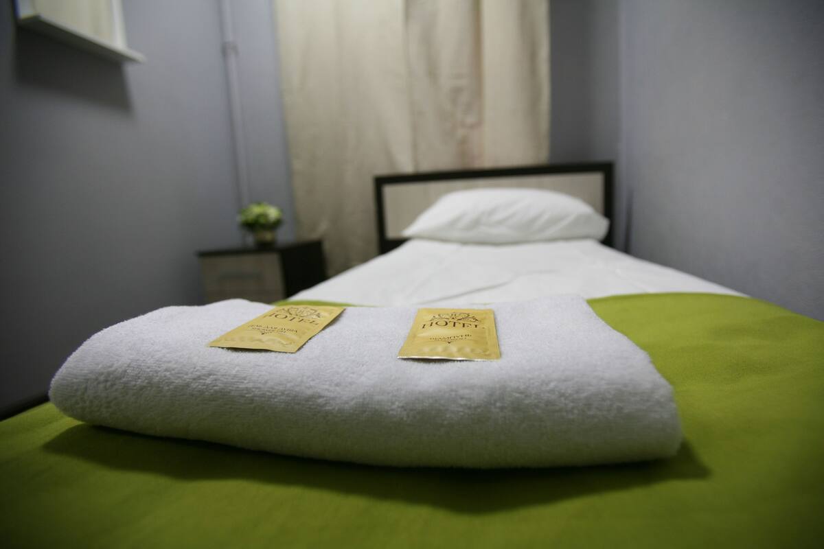 Chambre Simple | Fer et planche Ă repasser, Wi-Fi gratuit, draps fournis
