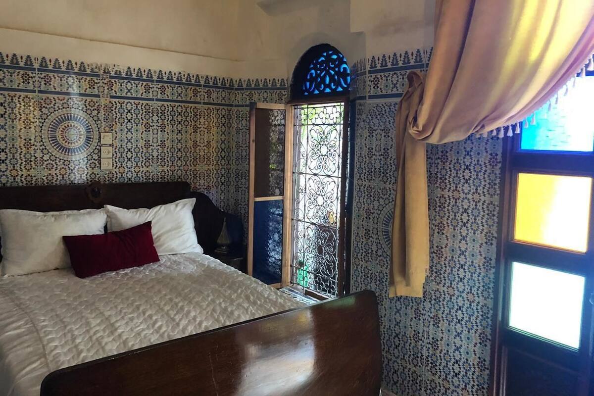 Classic-Doppelzimmer (Golden Canary) | Hochwertige Bettwaren, individuell dekoriert, Verdunkelungsvorhänge