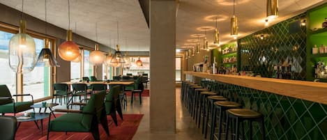 Bar (in der Unterkunft)