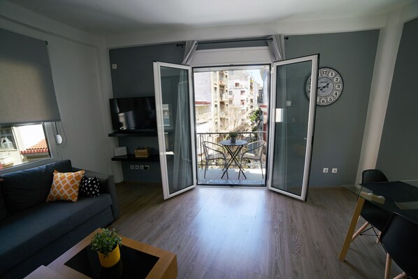 View from room - V&V Central & Elegant Apartment (Athens)