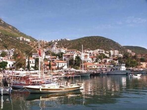 Lake - Denizci Pansiyon (Kas)
