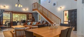 San Lameer Villa Rentals 10304