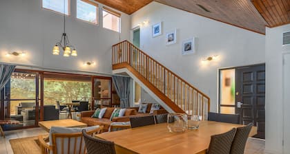 San Lameer Villa Rentals 10304