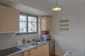 Panoramic Apartment | Private kitchen - V&V Acropolis view apartment (Athens)