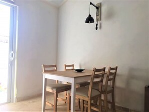 Dining - Cozy 2 room apartment with swimming pool (2/4 pers) (Fontvieille)