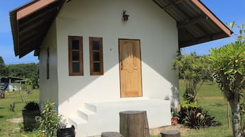 Superior Room, 1 Queen Bed | Free WiFi, bed sheets