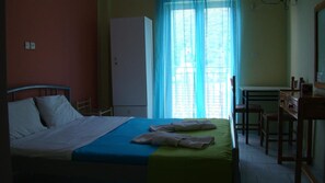 Soundproofing, free cots/infant beds, free WiFi, bed sheets
