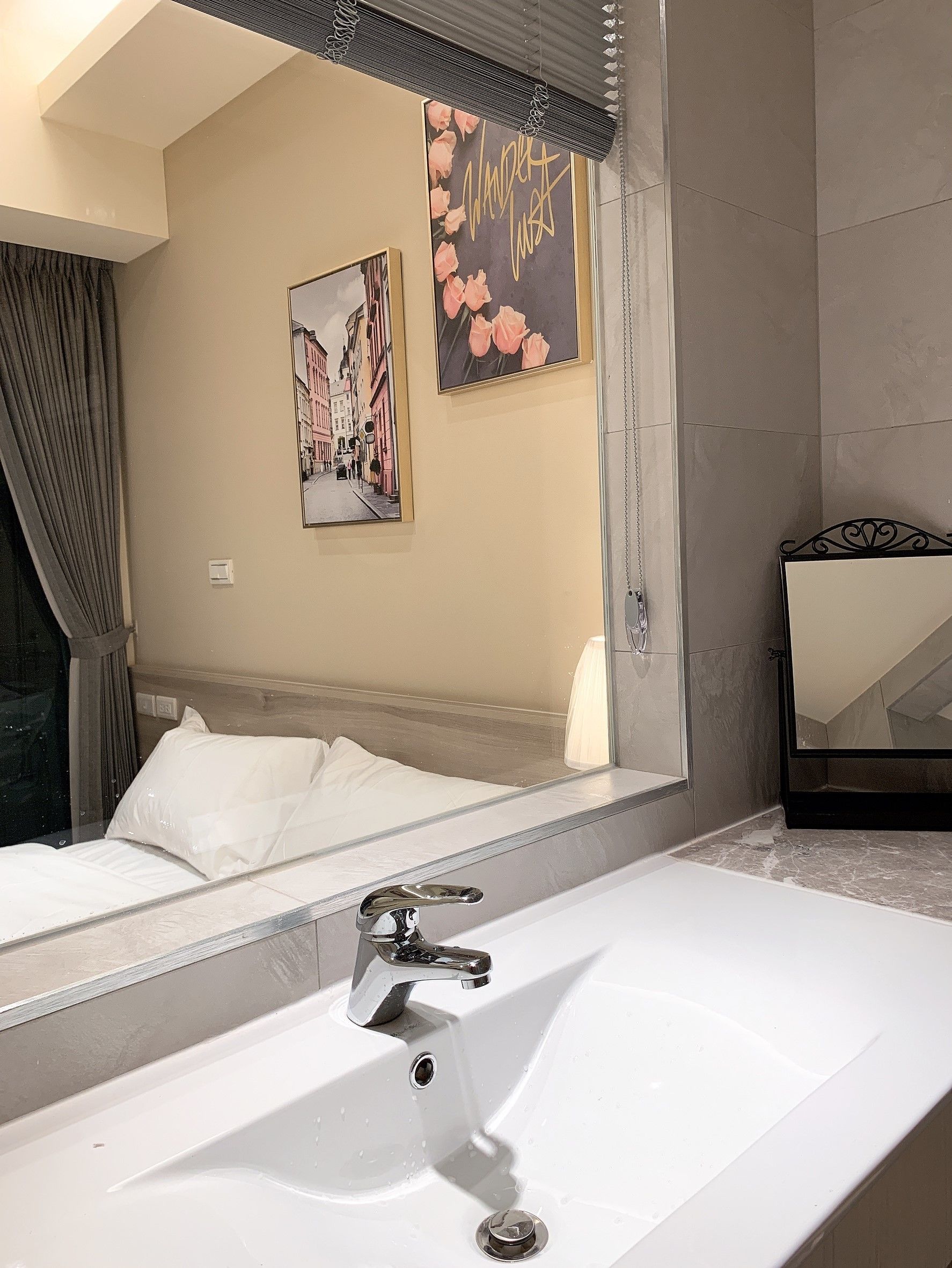 comfort double room | soundproofing, free wifi, bed sheets, wheelchair access