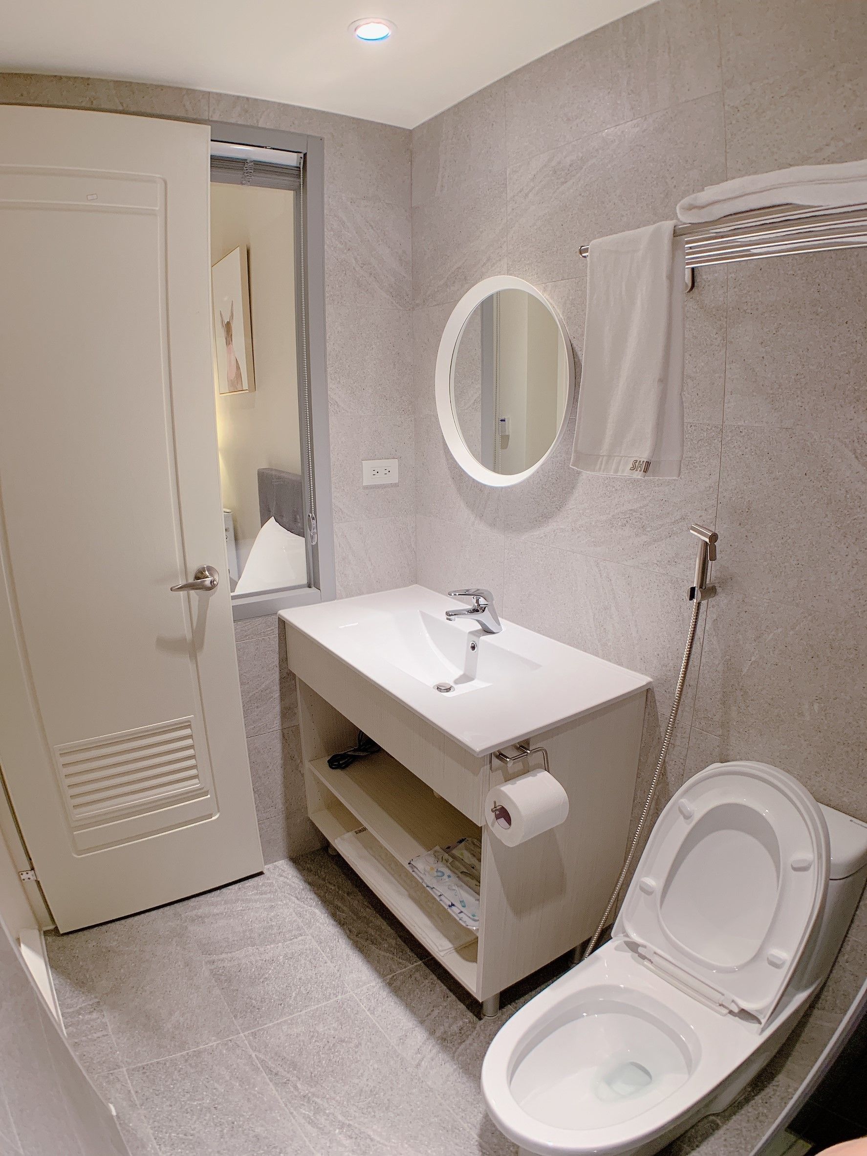 comfort single room | bathroom | shower, free toiletries, hair dryer, slippers