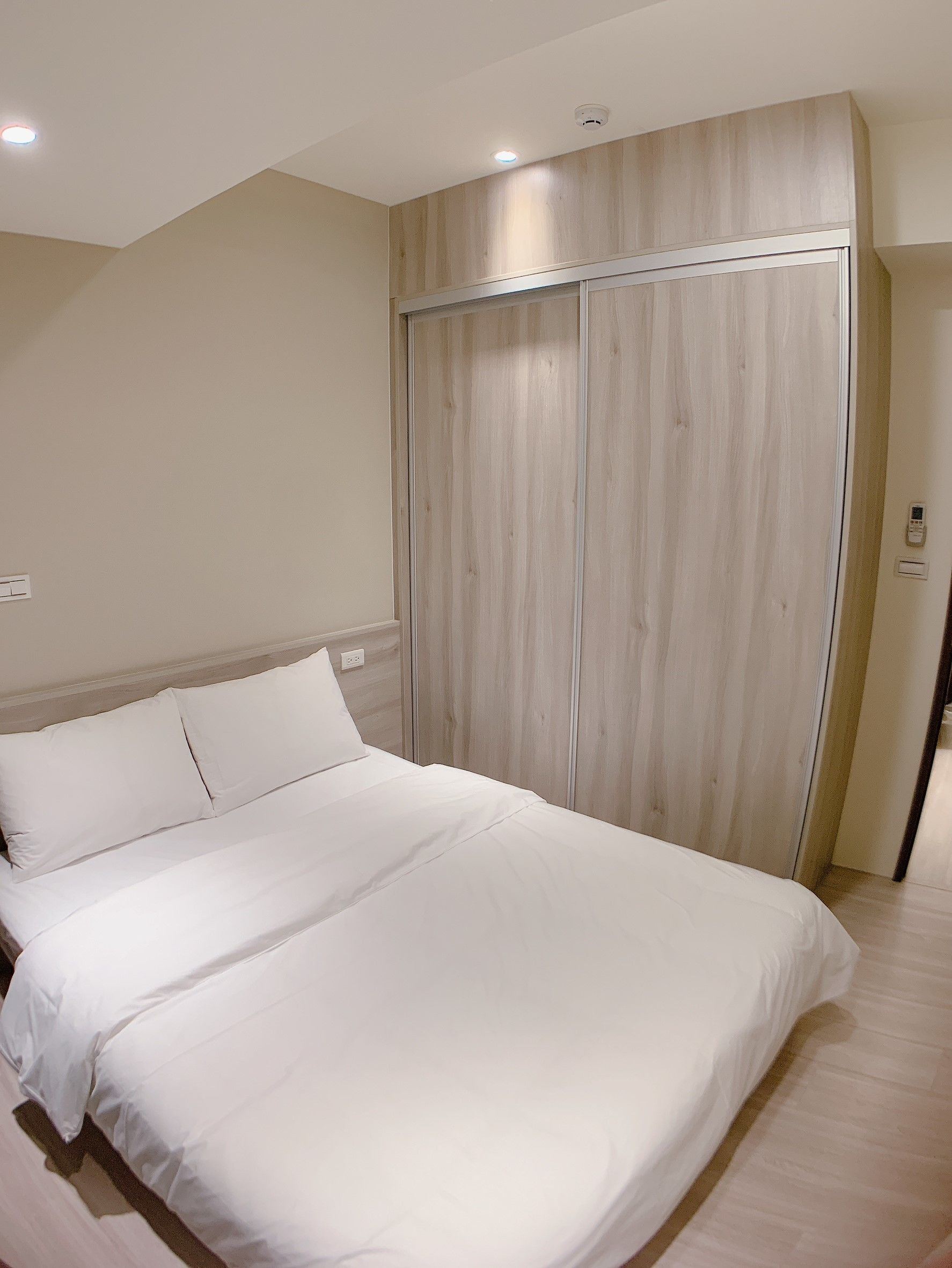 family suite | soundproofing, free wifi, bed sheets, wheelchair access
