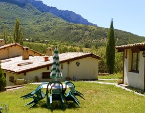 供应晚餐，地区菜